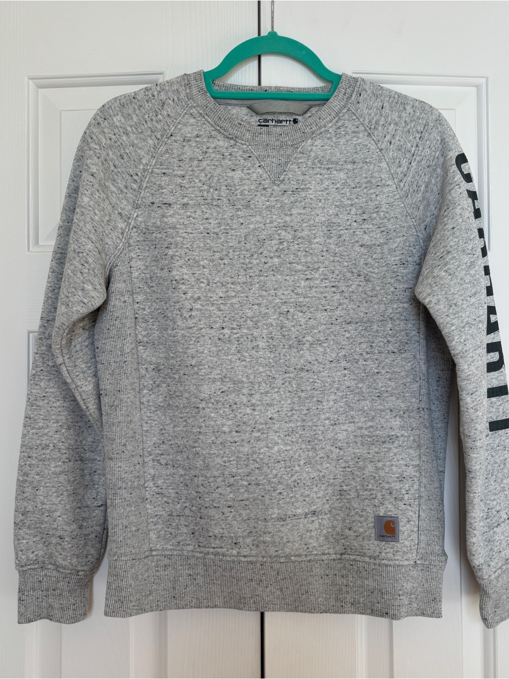 Carhartt women’s Gray Heather Crewneck Sweatshirt
